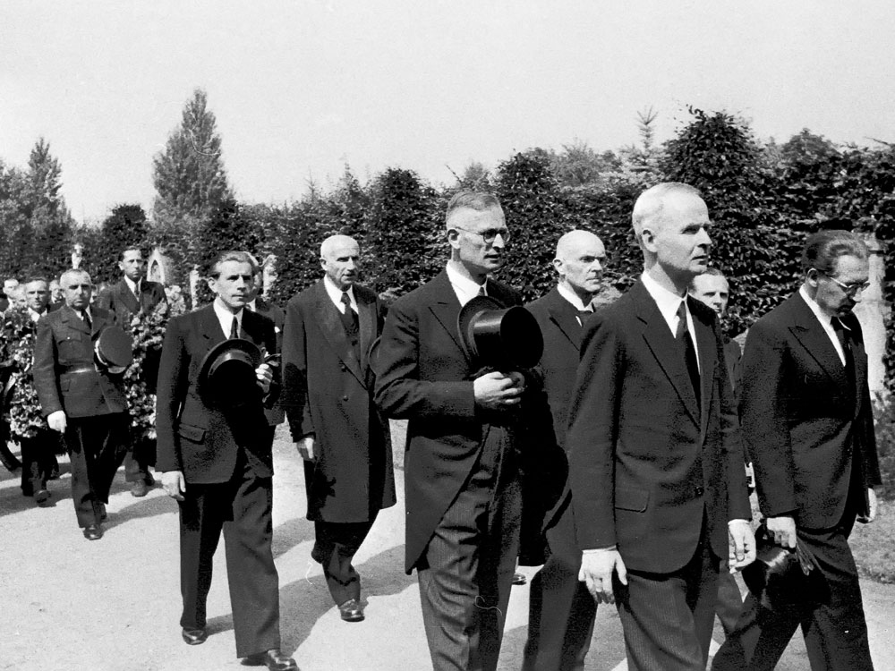 Beerdigung 19487